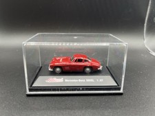 Schuco 1:87 Mercedes-Benz MB 300 SL Coupe rot mit Klarsichtbox