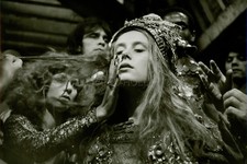 Eva Axen Nella Profonda S`Luce