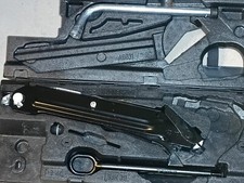 VW T5 T6 California Wagenheber Radschlüssel Abschleppöse 7LA.011.031.A BN3/CZ