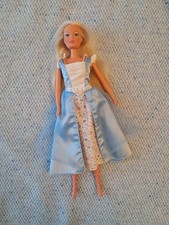 RAR Barbie Kleid Erika The
