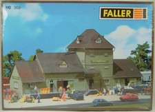 Bausatz H0 ZG Raiffeisen