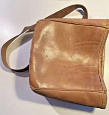 Kleine Ledertasche