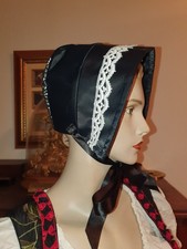 Schute/Haube Victorian Style