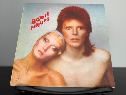 David bowie pin - –, –