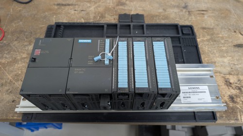 Siemens sps 300 - s7,
