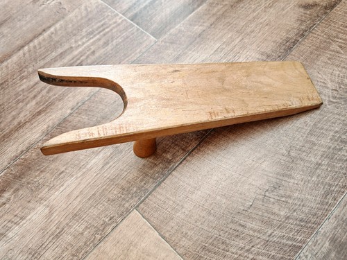 Stiefelknecht aus vollholz - aus,