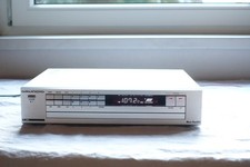 Grundig T30 FM Automatic Tuner