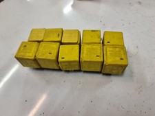 Mercedes W210 W220 W169 W164 W208 W203 R170 Relais A0025421419 Siemens