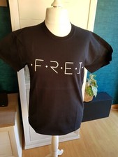 T-Shirt von F R E I schwarz