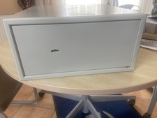 Stahlschrank Möbeltresor  LxBxH 37,5 x 37,5 x 19,5  cm Doppelbartschloss  16 kg