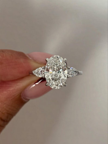3ct ovaler lab diamond - 3ct,