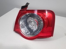 VW Passat 3C Limo orig Rückleuchte außen rechts LED Bj 2009