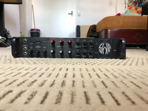 Swr 900 bass - topteil, amp