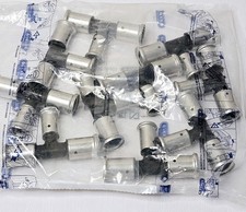 Henco Press Fit Center Reduzierstück PVDF Kunststoff 20x16x20 mm (10er Pack)