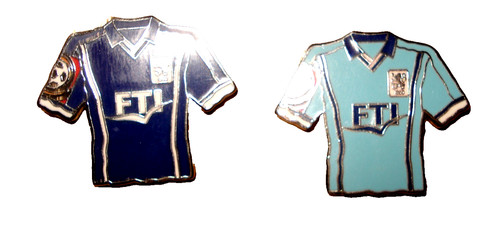 Trikot pin anstecker - /,