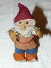 SAMMLUNGSAUFLÖSUNG     KULT