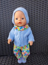 Puppenkleidung 43 cm 4tlg Handmade Set mit Kapuzenjacke, Halstuch und Söckchen 