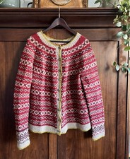 Damen Strickjacke XL Handgestrickt aus 100% Schurwolle Norwegisches Muster Top
