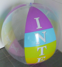 Extrem seltener riesiger bunt transp. WASSERBALL "Intex", D = 85 cm / 34" flach