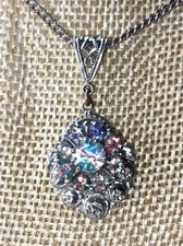 Art Deco Anhänger Rheinkiesel Schmuckstein Rosenmotiv 