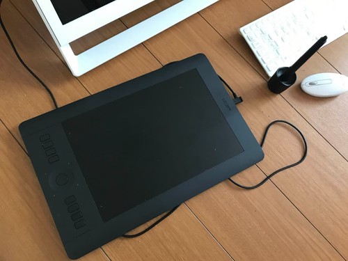 Wacom intuos pro pen tablet - wacom,