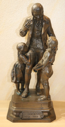 Pestalozzi statue skulptur - statue,