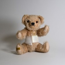 DER ERSTE MERRYTHOUGHT BÄR