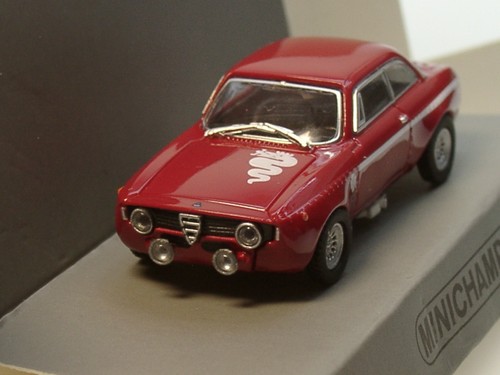 Minichamps alfa romeo - minichamps, 1300