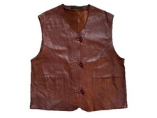 Katherine Khan Lederweste