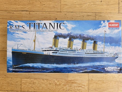 Academy modellbau schiff 700 - academy, 1:700