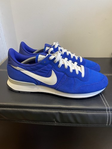 Rare 2016 nike - v,