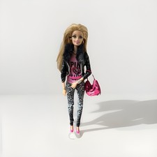 Barbie Deluxe Modern