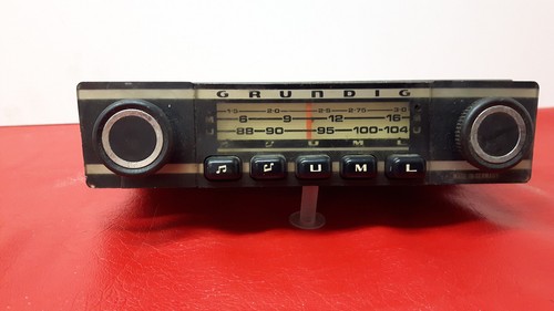 Grundig oldtimer autoradio an - ,