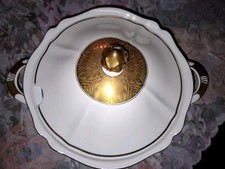 Supperterrine mit Deckel