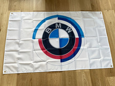 Große BMW M Performance