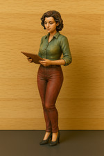 Scale Model Frau im Overall