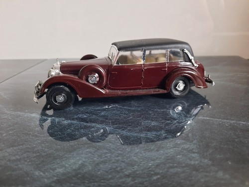 Rio mercedes benz - 1:43,