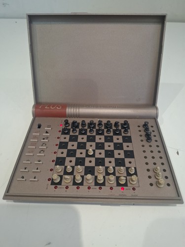 Kasparov schachcomputer plus - kasparov,