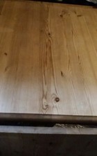 Tisch gelaugt-geölt, vielseitig verwendbar guter Zustand! Mit 2 Seitenklappen