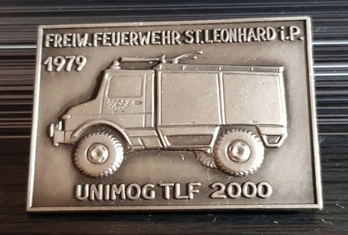 Mercedes benz brosche unimog - benz,