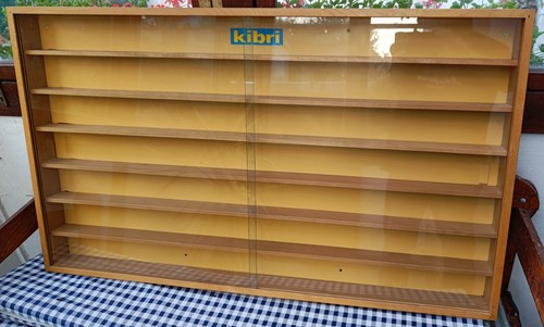 Schaukasten vitrine aus holz - vitrine,