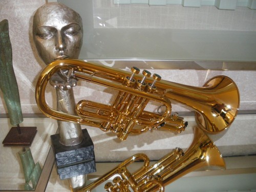 Bach hier bundy - bach,