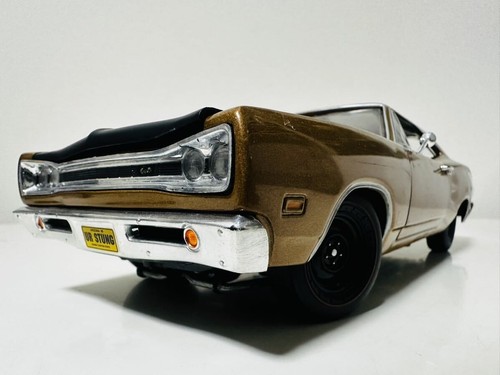 Autoworld dodge super bee - autoworld,