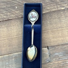 1988 Hummel Mädchen im Garten