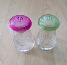 Set salz und pfefferstreuer - -,