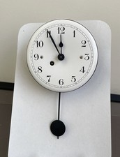 Wintermantel Miniatur Uhren