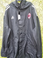 AC Milan player training rain