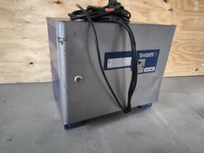 IEB Classic L TriCOM S 24V 90 A Wa Puls Batterie Akku Ladegerät Hubwagen Stapler