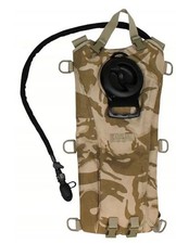 Britischer Trinkrucksack CamelBak Hydration Pack mit Trinkschlauch 2,5 l Volumen