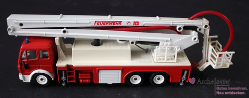 Mercedes feuerwehr kranwagen - mercedes, feuerwehr-kranwagen